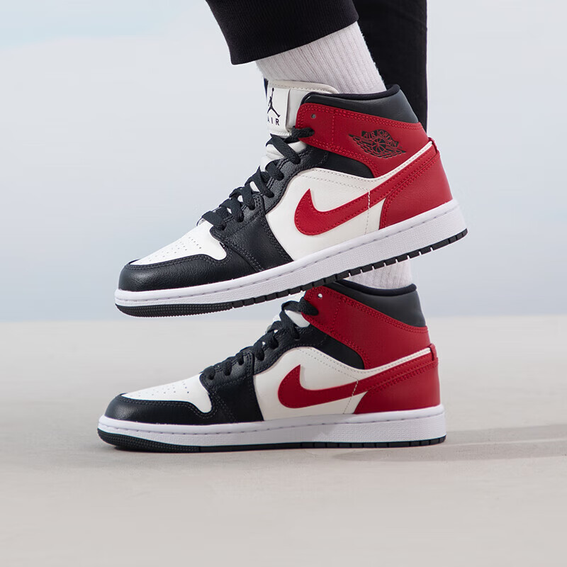耐克(nike)女鞋夏季新款air jordan 1 mid aj1黑红复古中帮休闲篮球鞋