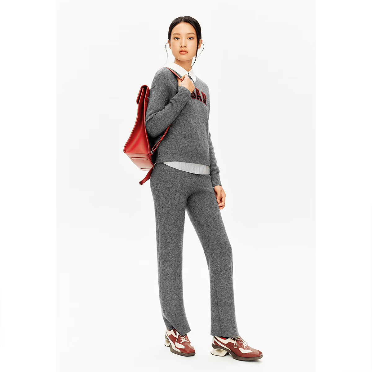 PSALTER诗篇冬季光感绵羊毛学院字母珠片绣花毛衣毛针织衫 烟灰 L 40