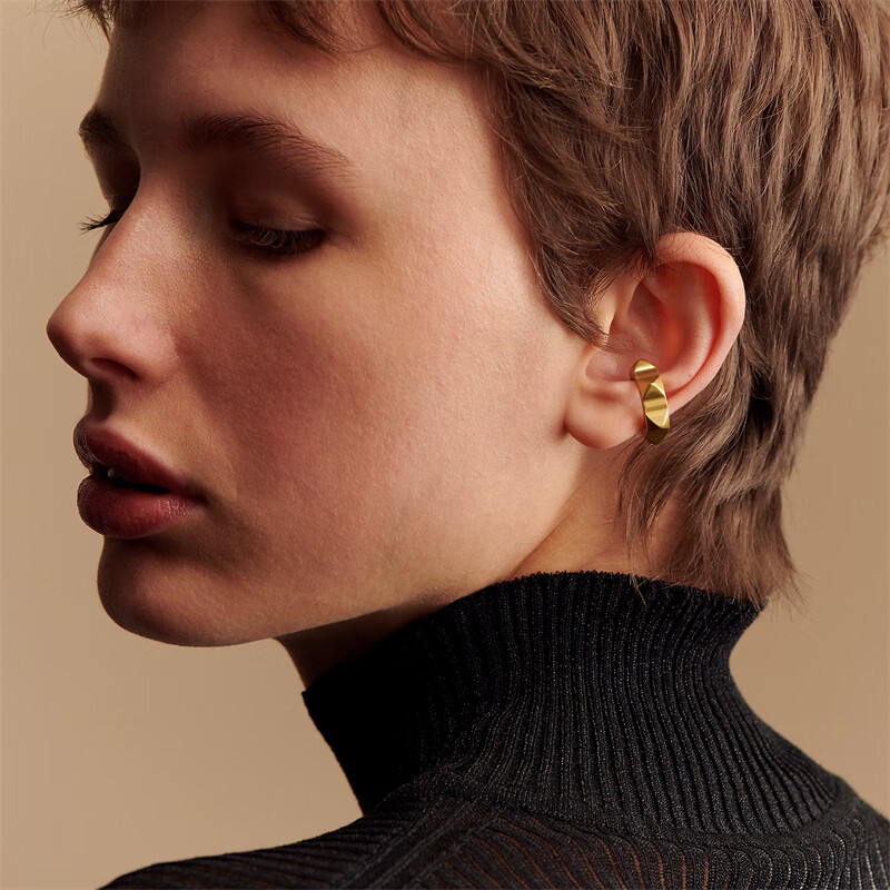 愛(ài)馬仕（HERMES）無(wú)耳洞耳飾復(fù)古輕奢飾品Medor女士小號(hào)耳夾 禮物送女友 H158349FZ02紅色