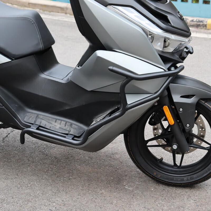 苍塑适用于2024款无极sr250gt改装保险杠防摔杠踏板车护杠摩托 前杠