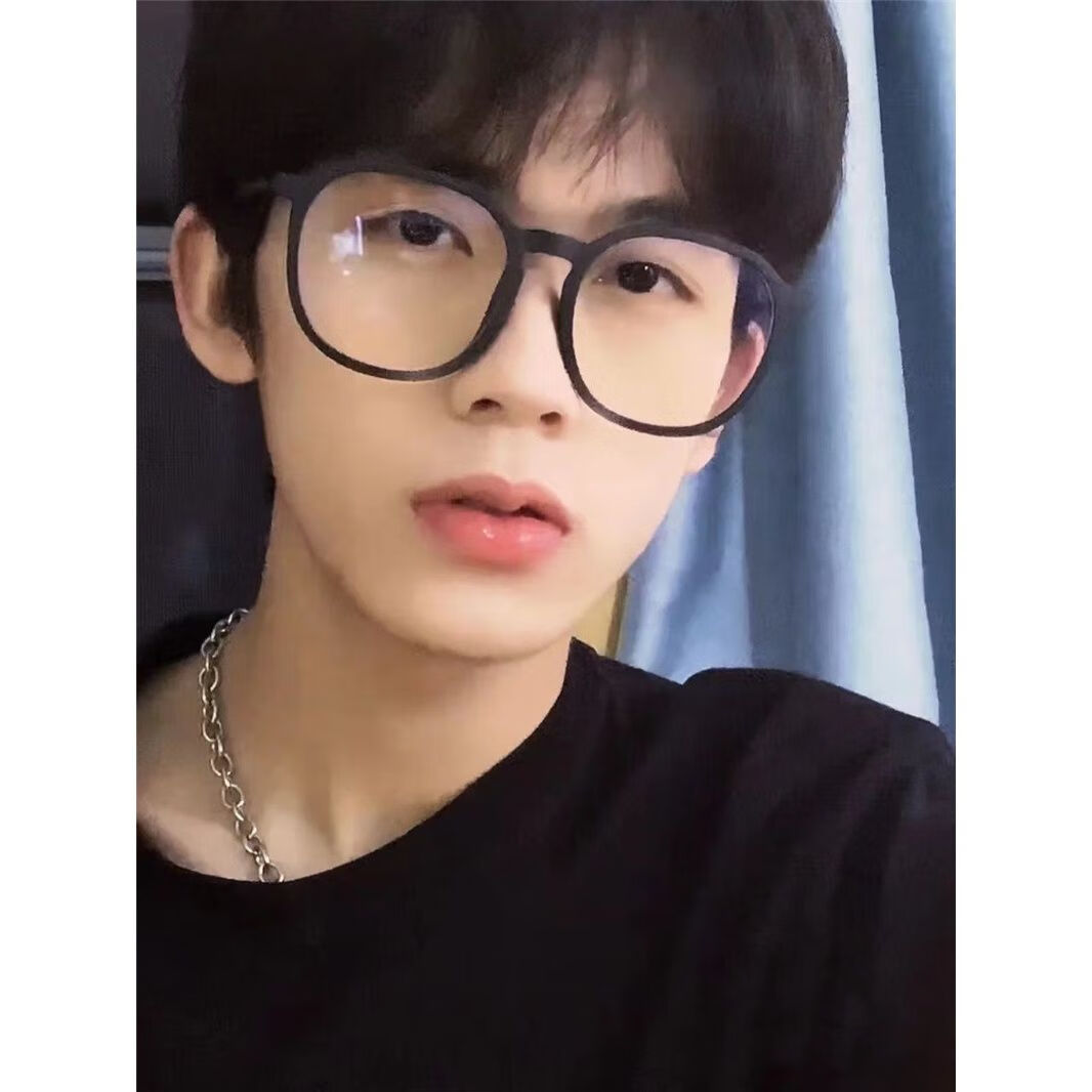 芝雅雨男生简约黑框素颜眼镜大脸显瘦防蓝光近视架网红圆脸韩版复古