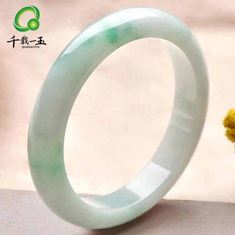 ǧ��һ����ʯ��Ʒ�����������ŮʿƮ������������ʯ�鱦������ ��QZC8238f���ھ�Լ58����