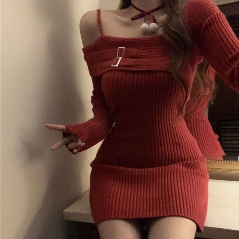 薇恋梦岚纯欲风一字肩毛衣连衣 女秋冬修身性感露肩圣诞红色包臀针织
