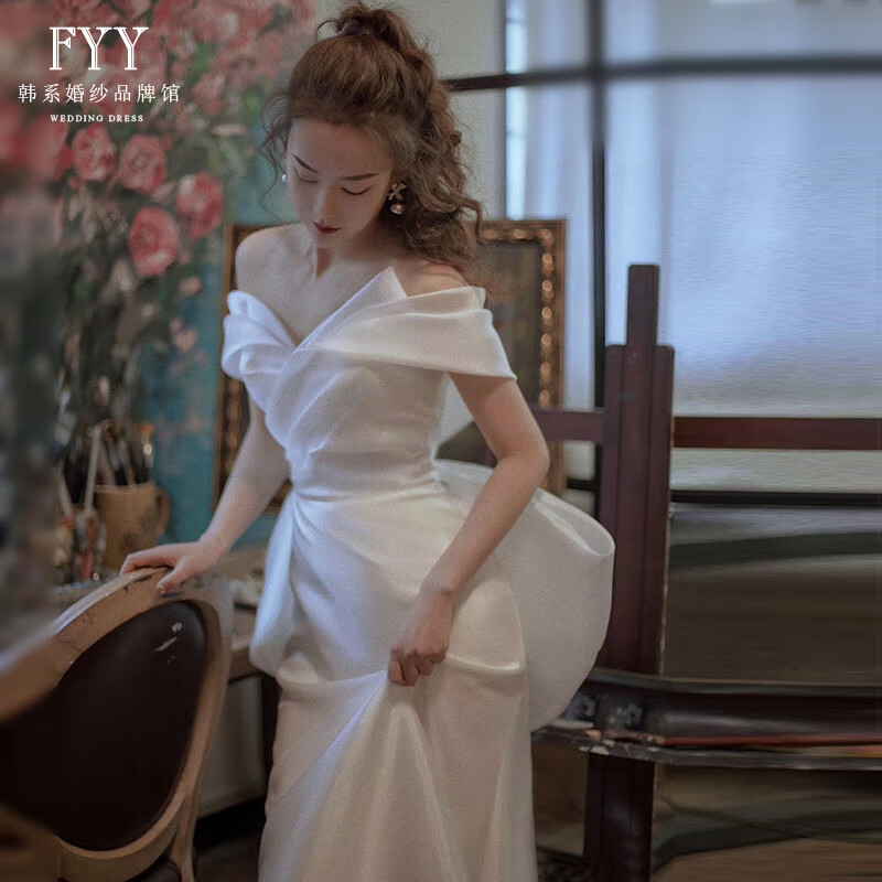 百丽驼美士 balitomms法式轻婚纱秋冬新款新娘缎面鱼尾简约大气小个子
