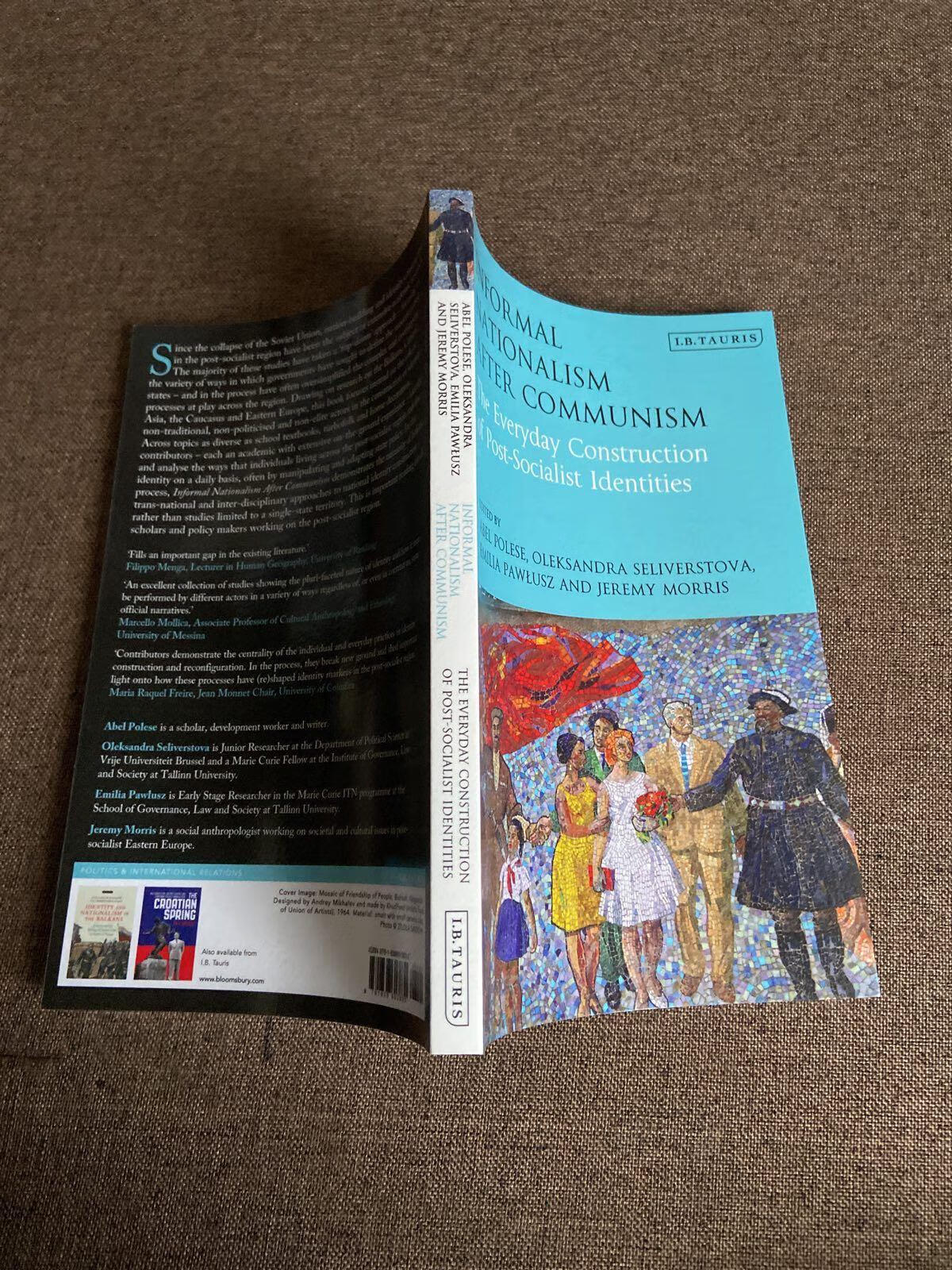 [二手9成新]informal nationalism after communism.