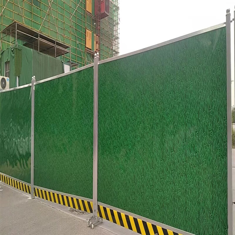 叽哩哇啦市政建筑彩钢铁皮围挡pvc夹芯板小草坪围挡 小草绿