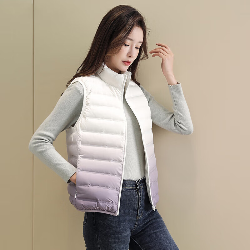 鸭鸭（YAYA）轻薄款羽绒服女秋冬新款马甲渐变立领宽松直筒内搭鸭绒背心外穿 渐变蓝色 M 【120斤以内】