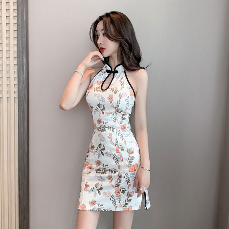 展缘足浴技师工作服复古中国风性感露背开叉短款旗袍改良版连衣裙 白