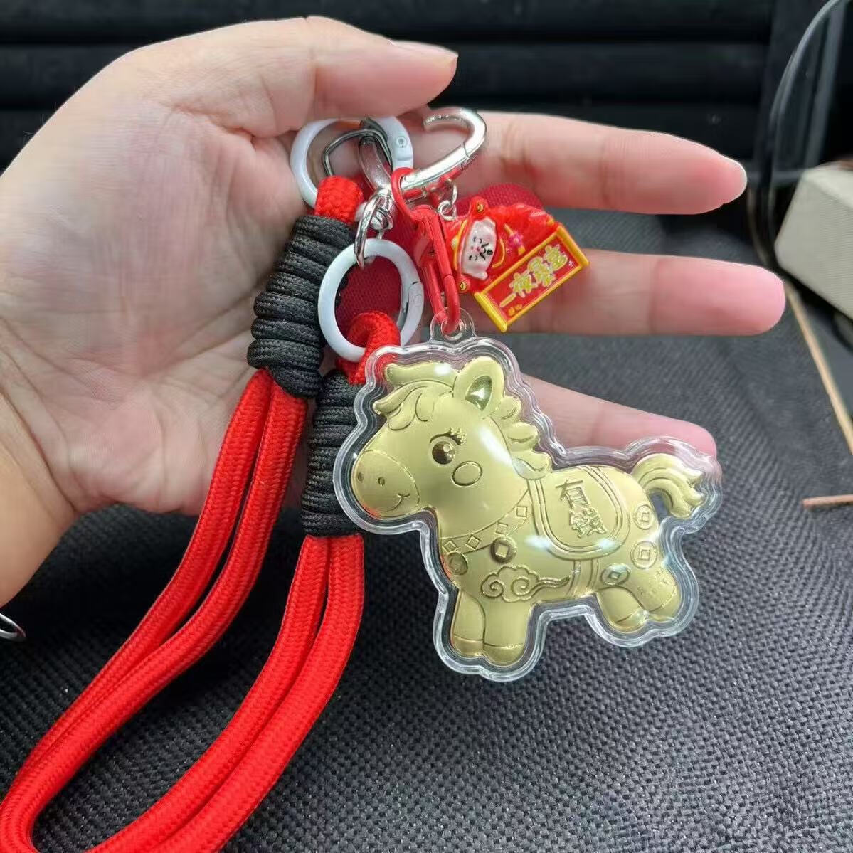 水贝黄金马上有钱足金999钥匙扣包包挂件手机挂绳卡通礼物 马上有钱[红色挂绳]