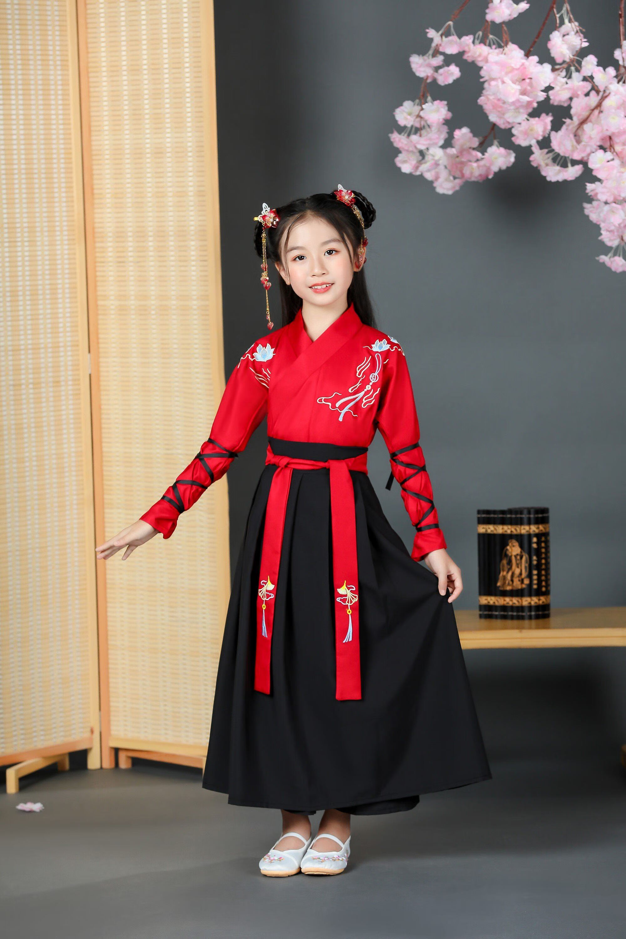 柳往冰汉服女童小学生国学服男童中国风古装三字经幼儿园花木兰演出服