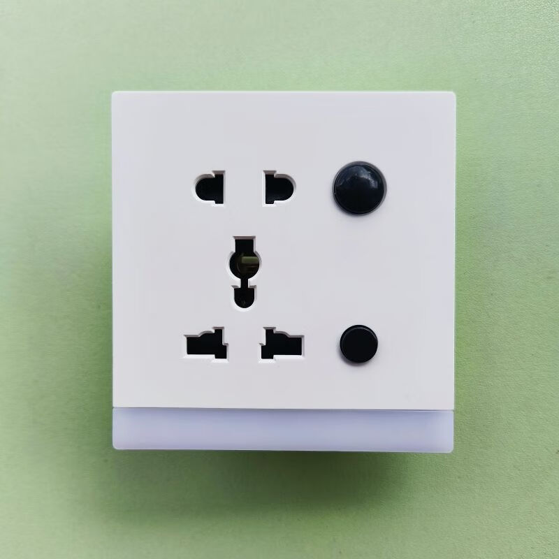 狮奥利兴带摄像头监控的插座86床头柜多功能五孔插座带人体感应地脚夜