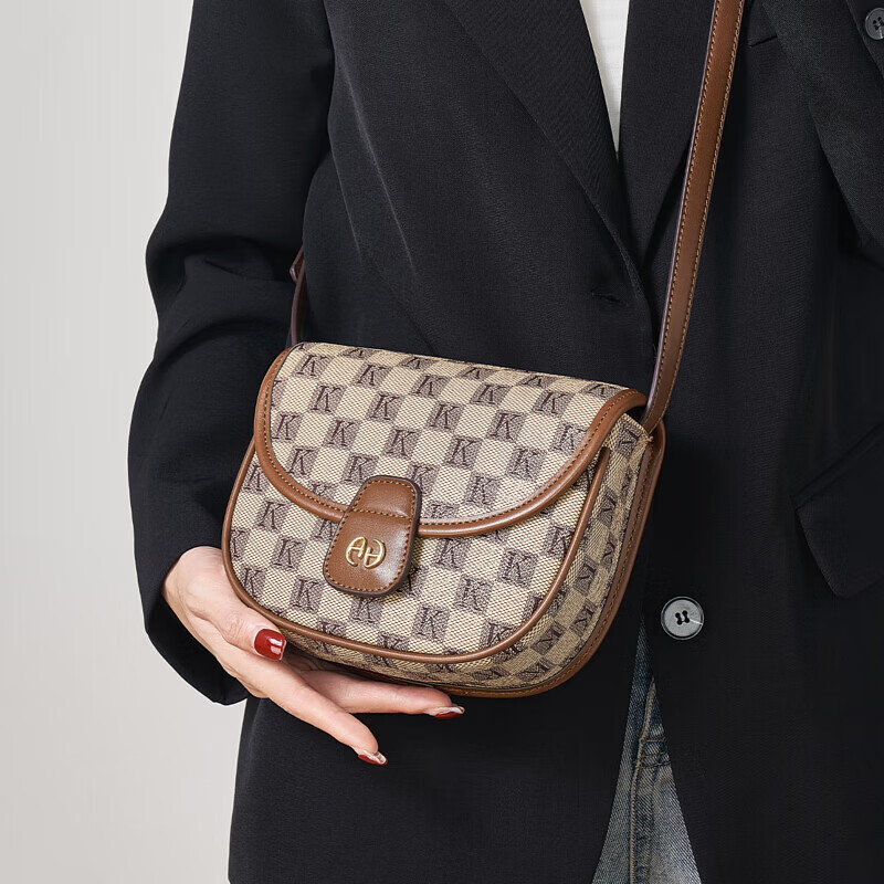 CHEARLY KITITY包包女包2025新款复古小方包简约斜挎包百搭单肩包生日礼物送女友 CK3000398-卡其色