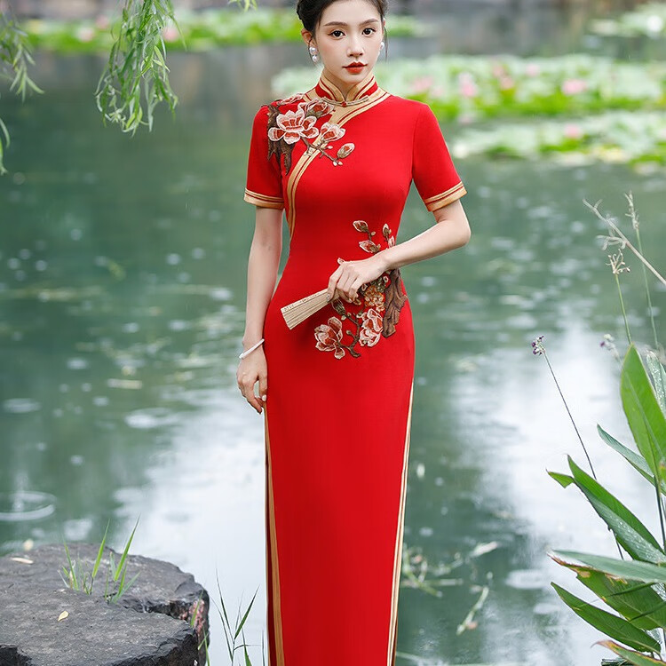 2023年新款绣花长款复古优雅高开叉改良走秀旗袍加长大码 红色3662 l