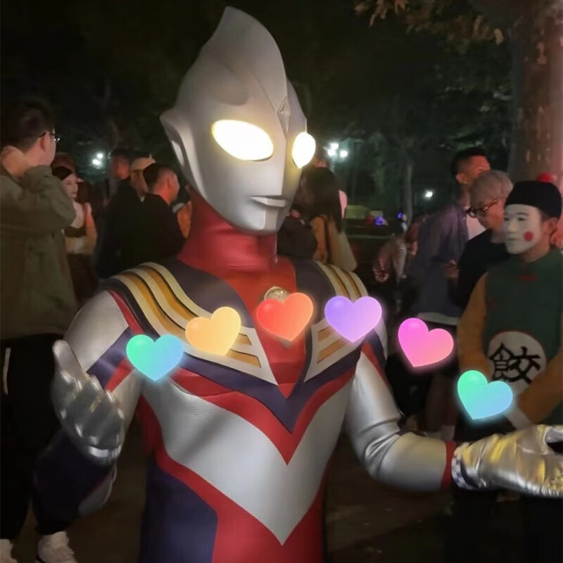 昕妞迪迦奥特曼皮套定制cr光皮不掉色配有手套鞋子头盔胸灯可触控发光