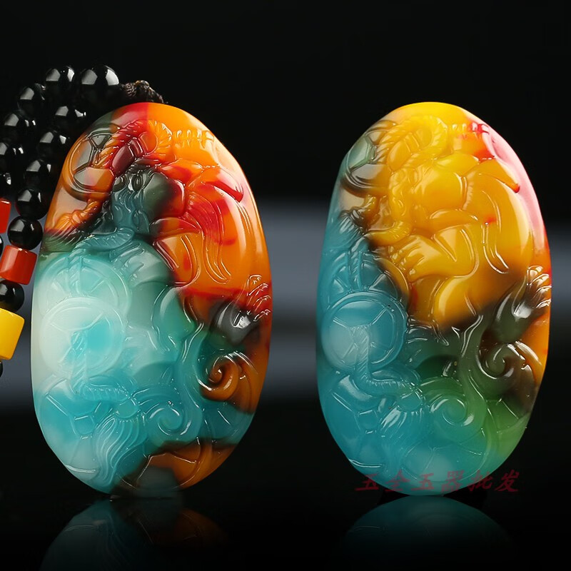 尊首新疆和田七彩玉貔貅手把件貔貅挂件男士把玩玉石吊坠挂件彩色玉佩