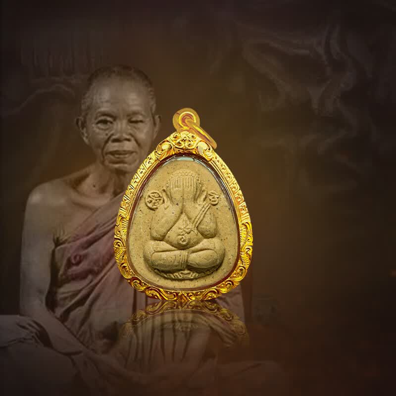 默奢泰国佛牌龙婆坤大师 逢缘必打 珍品 镀金银壳款