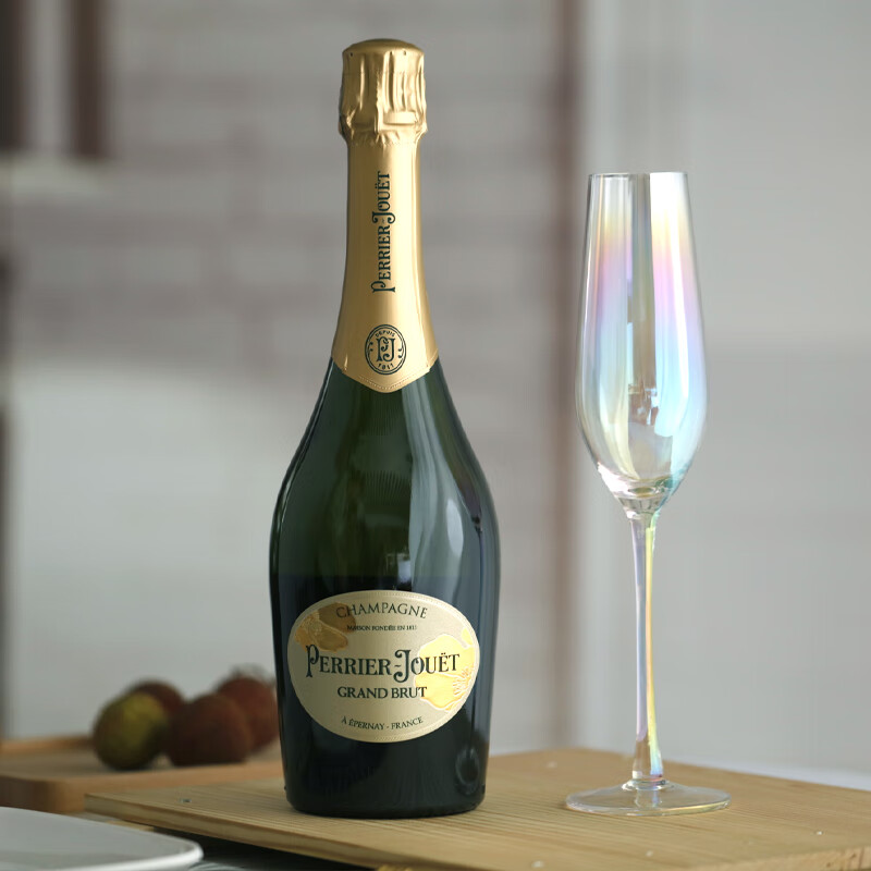 路易王妃( louis roederer)法国巴黎艺术美丽时光香槟起泡酒葡萄酒