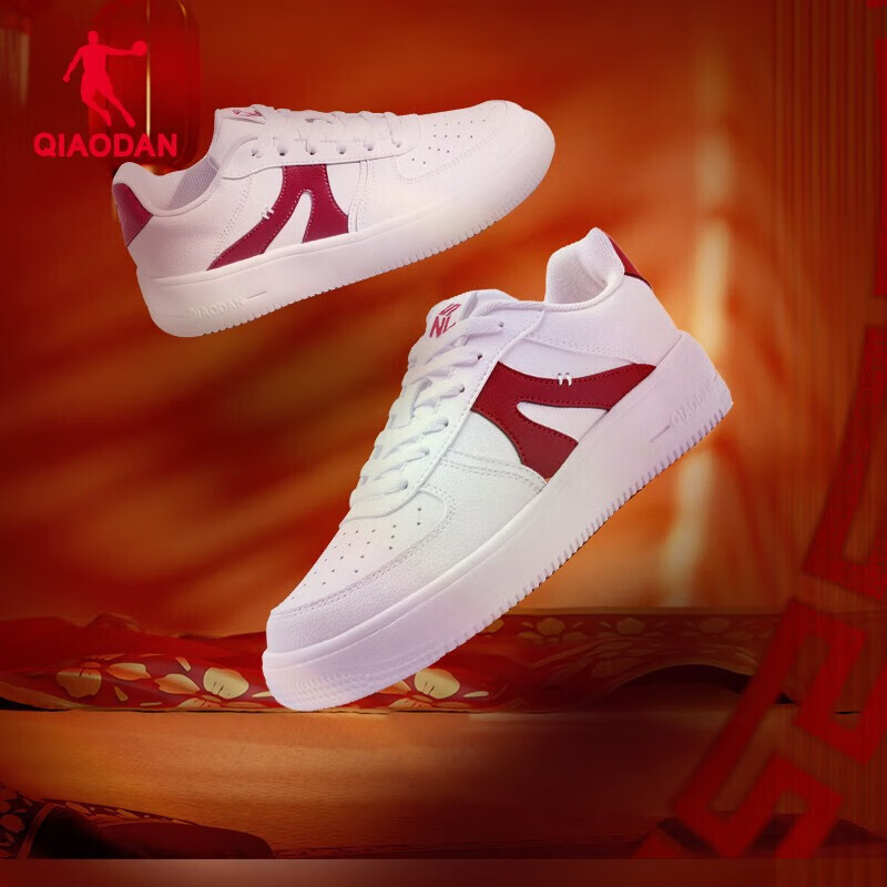 乔丹女板鞋透气夏季空军一号低帮学生小白鞋厚底增高休闲鞋运动鞋