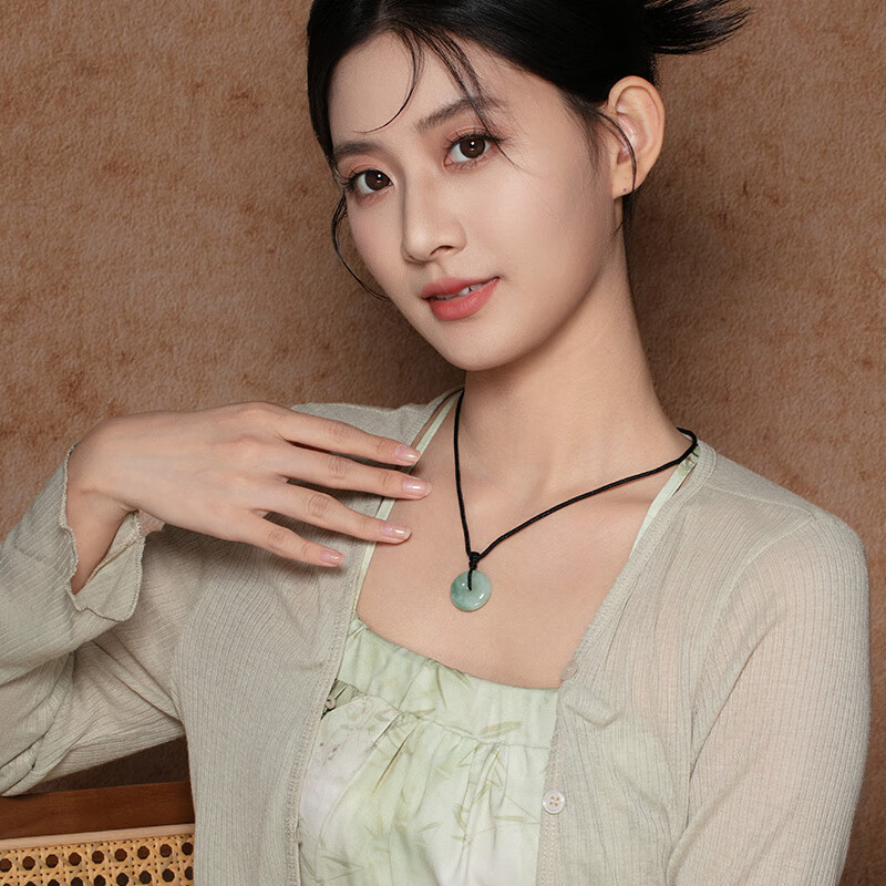 老凤祥平安扣翡翠吊坠玉坠项链男女同款送对象女友老婆圣诞节生日礼物 平安扣尺寸约24-25cm