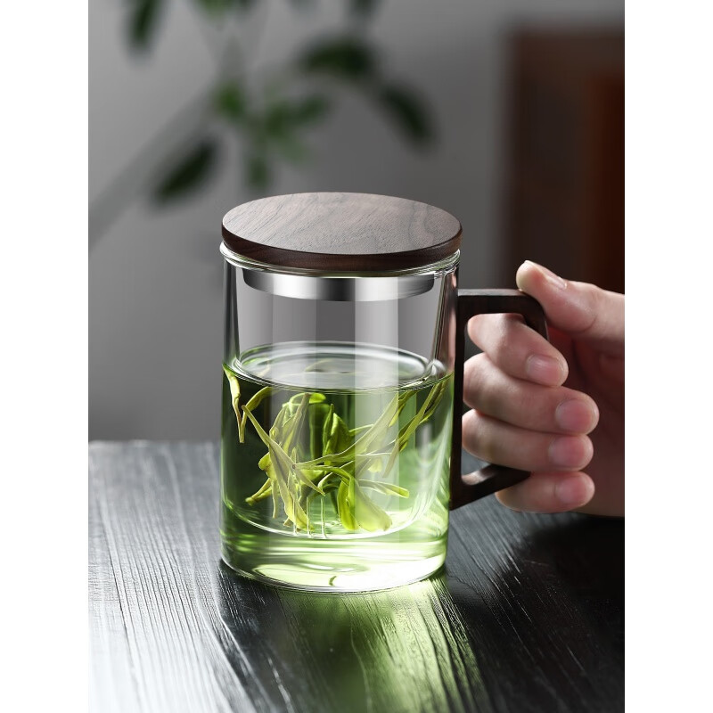 曲和（QUHE）办公室泡茶杯耐热玻璃茶杯带把月牙杯绿茶杯茶水分离男款喝茶杯子 D形木把透明款-单杯无盖 400mL(不含)-600mL(含)