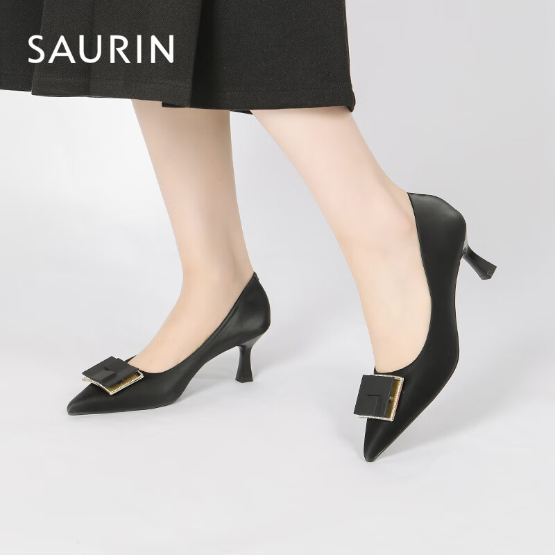 索兰工作单鞋女2024春季新款法式优雅通勤尖头浅口高跟