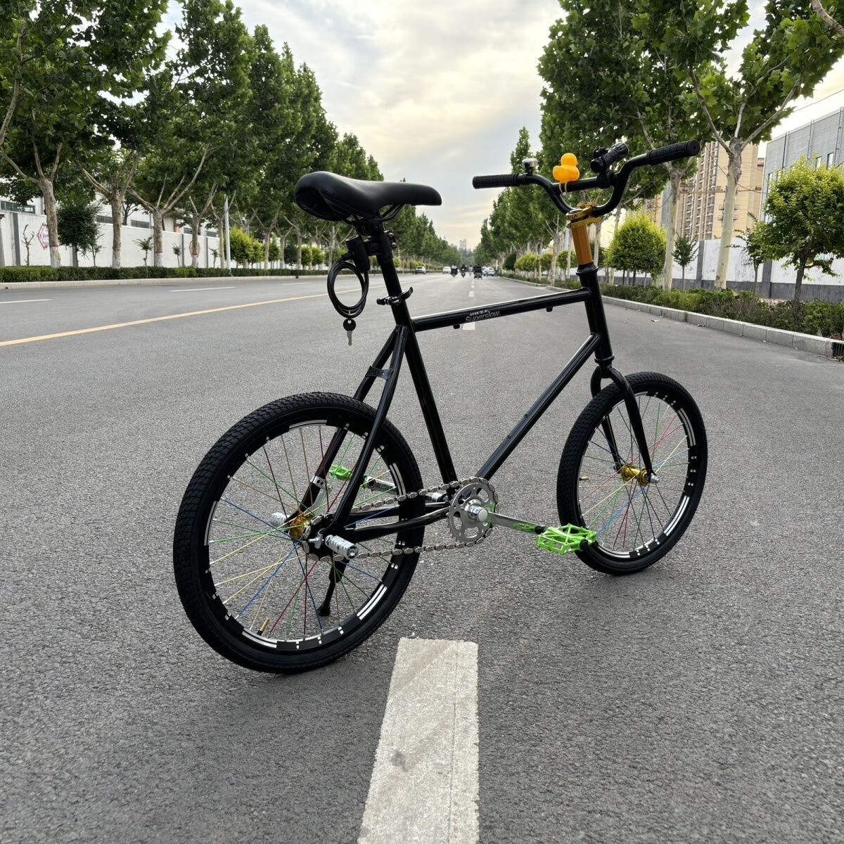 贤祥爆改死飞新款自行车20金花倒刹橄榄动作轻便男女学生翘头单车
