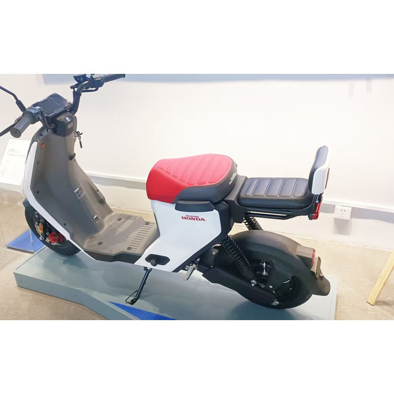 工马五羊电动车ube/ubecross/zx/青春版原厂载人下置尾箱后货架 原厂