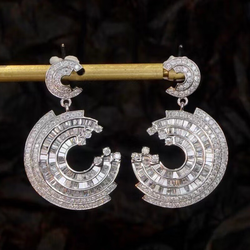 皇家矿工 满钻大c耳坠18k金镶嵌南非钻石2.