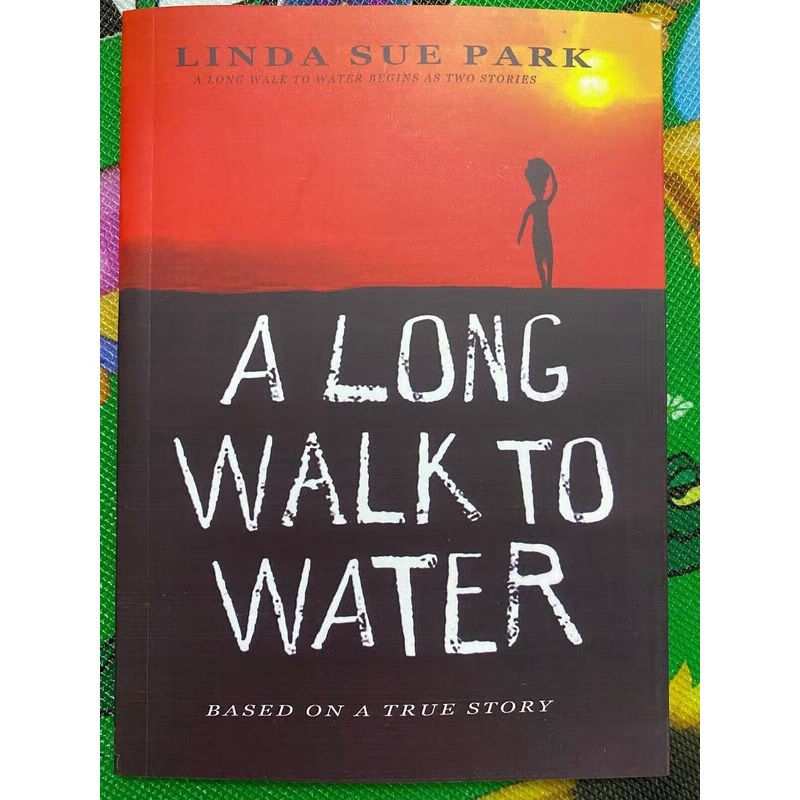 现货 英文版 a long walk to water 漫漫求水路 linda sue park  park