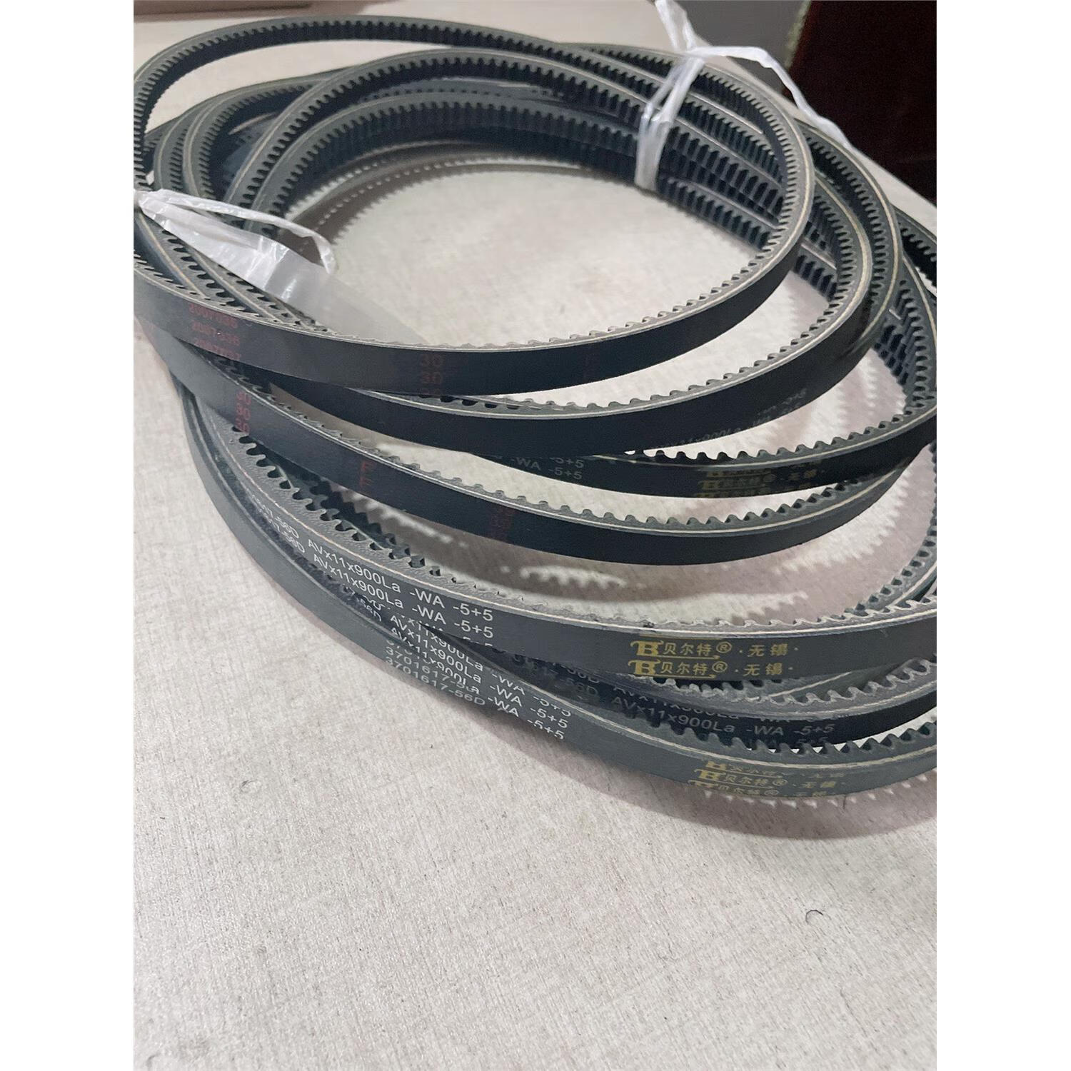 解放原厂大柴发动机j6l小j6龙v悍v奥威v风扇发电机水泵皮带 11x900一