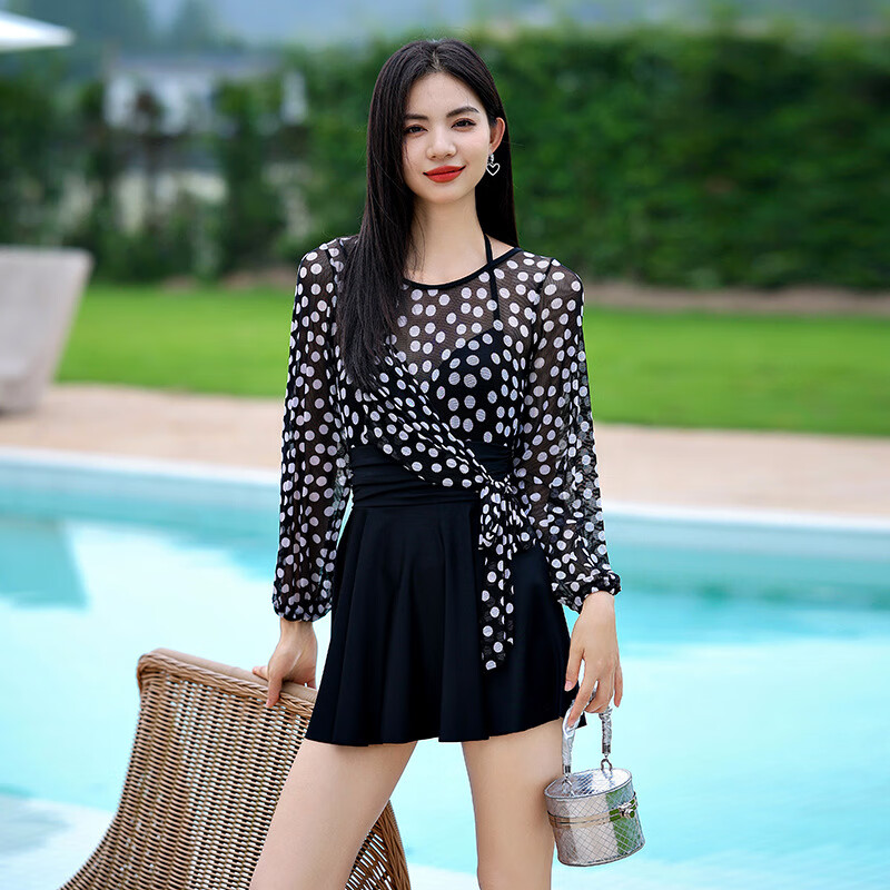 狮奥利兴泡温泉衣服女泳衣款2023夏仙气带钢托拢连体遮肉显仙气沙滩