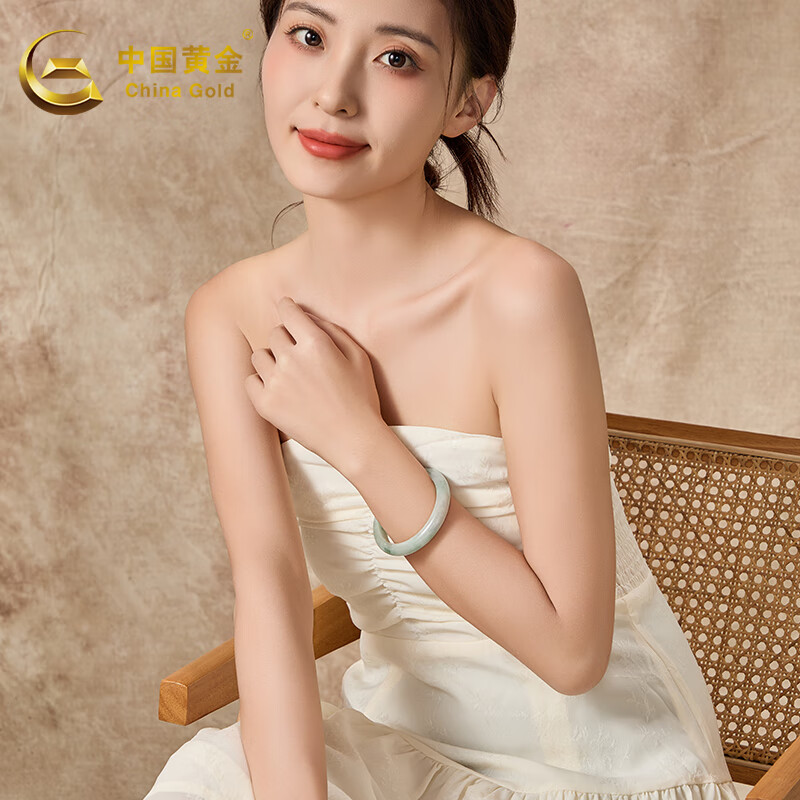 中国黄金(CHINA GOLD)翡翠手镯玉石冰糯种浅绿色平安镯礼物送老婆送妈妈玉手镯女七夕 翡翠浅绿色手镯+证书礼盒 54mm