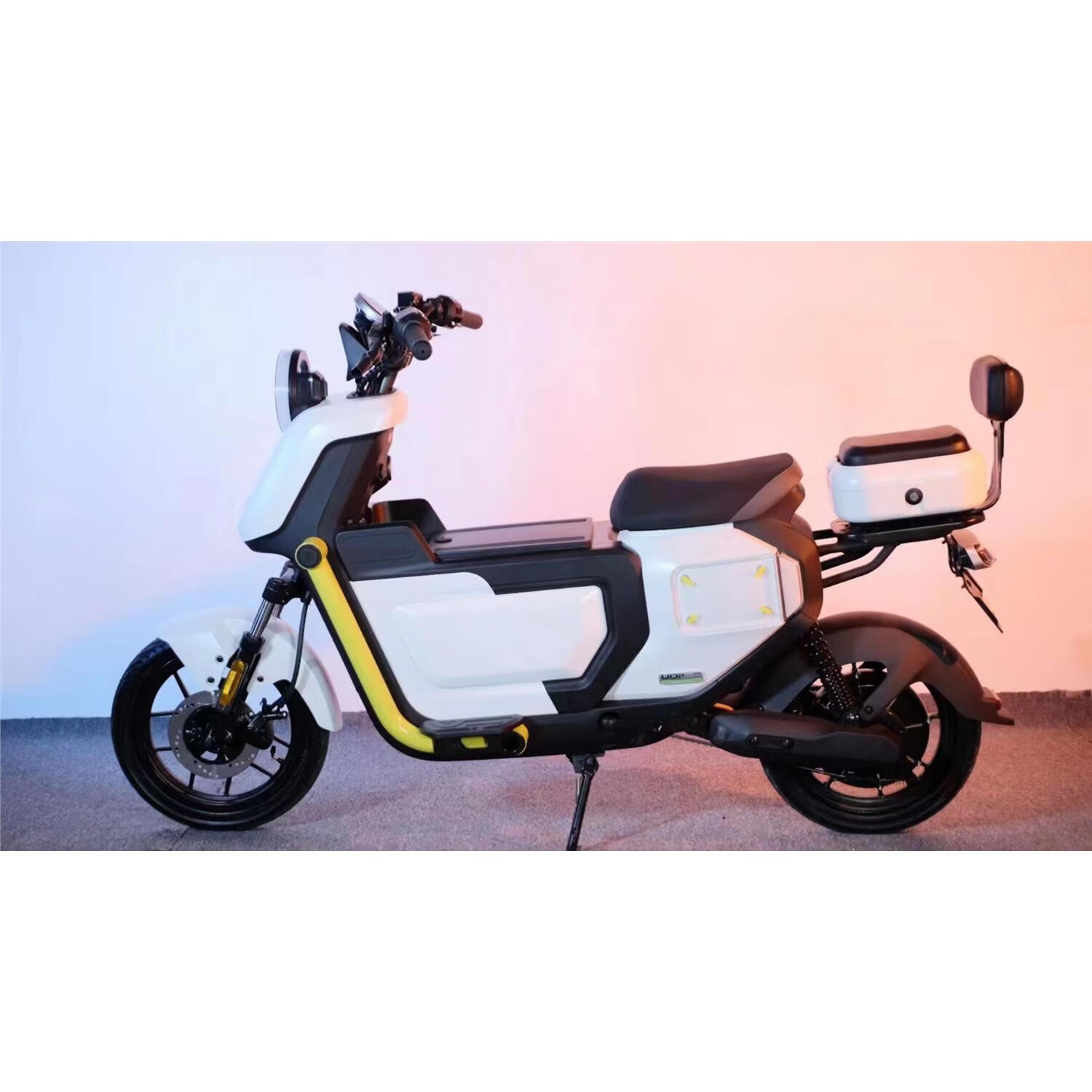 凌跨速牛中箱专用小牛u2电动车uqi 新款麦铃918中置箱坐垫前置储物箱