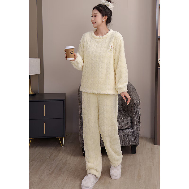 宝娜斯（BONAS）珊瑚绒睡衣女冬季长袖家居服套装加绒加厚保暖睡衣秋冬新款 淡绿色 均码 适合【80-150斤】