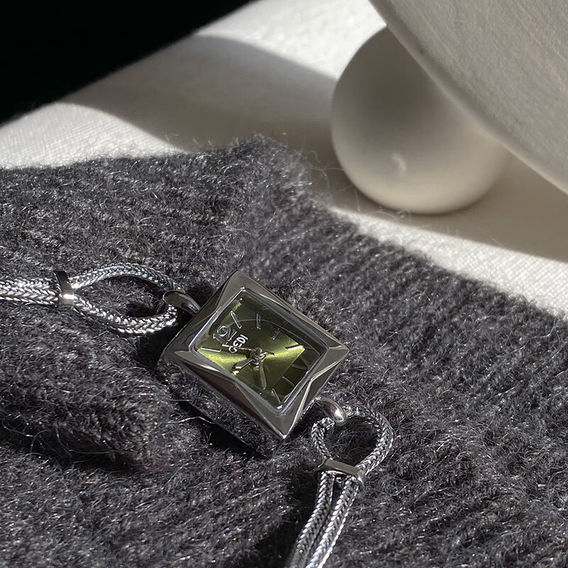 歌迪（GEDI）法式小方糖精致复古简约小众设计高级感轻奢链条小表盘女学生手表 银白