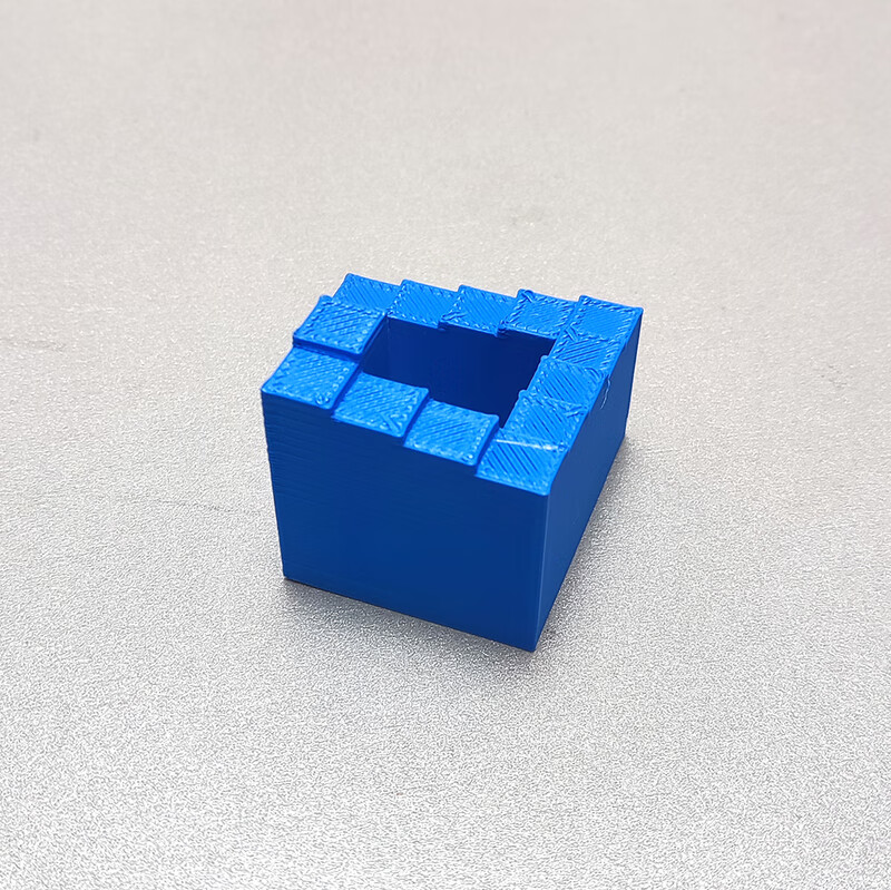 山头林村开放式彭罗斯阶梯