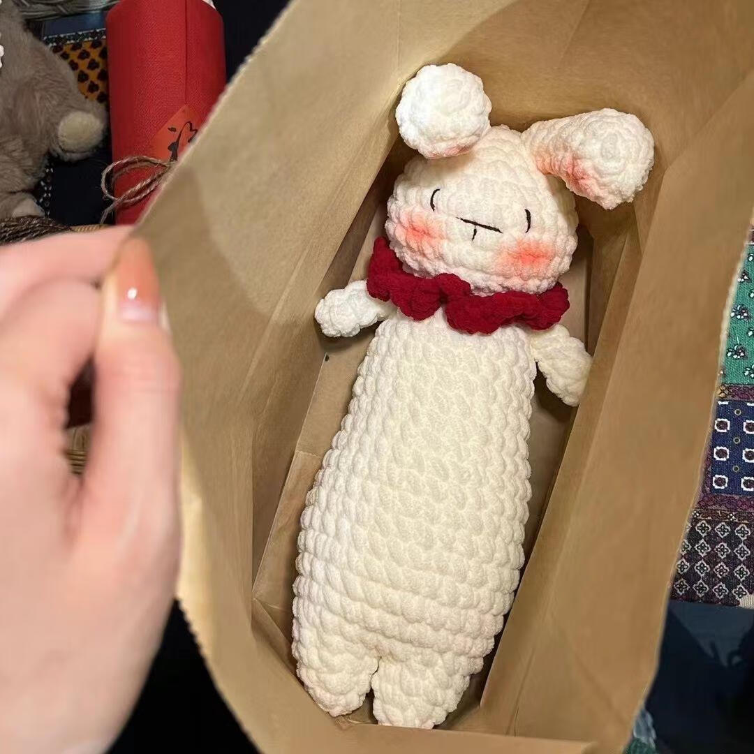 衣织都绣围巾毛线编织送女朋友纯手工钩织冰条线兔子猫条玩偶diy编织