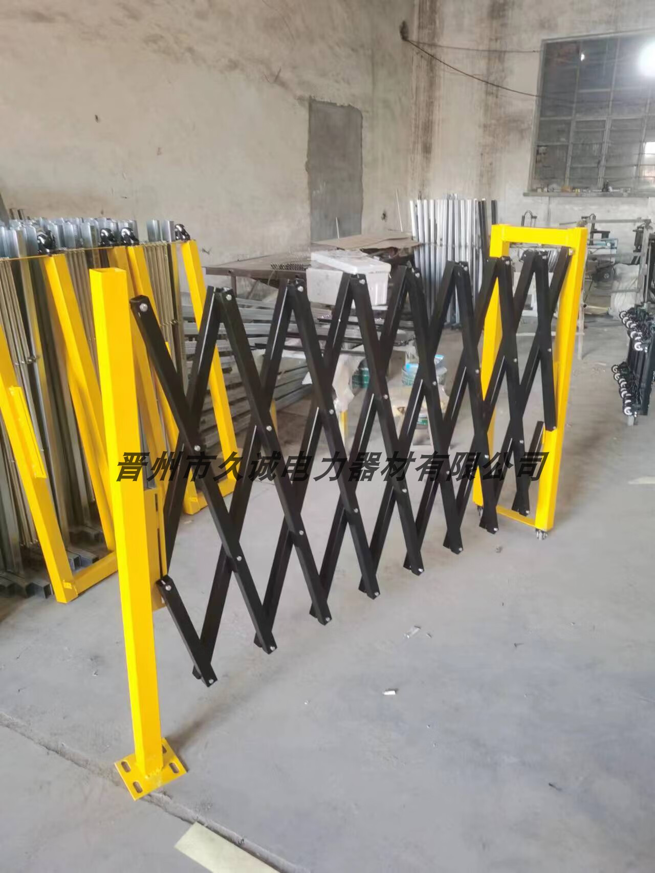 云启格定制伸缩推拉栅栏门安全警示隔离防护庭院道路工厂仓库车间隔离