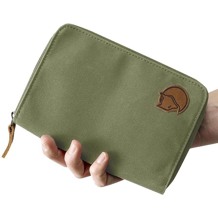 北极狐（FJALLRAVEN）旅行护照包男G1000多功能户外旅游钱包 卡包护照夹卡套030黑灰官方授权多卡位护照夹(16X-京东-618/双十一/双11-京东折扣隐藏大额优惠券