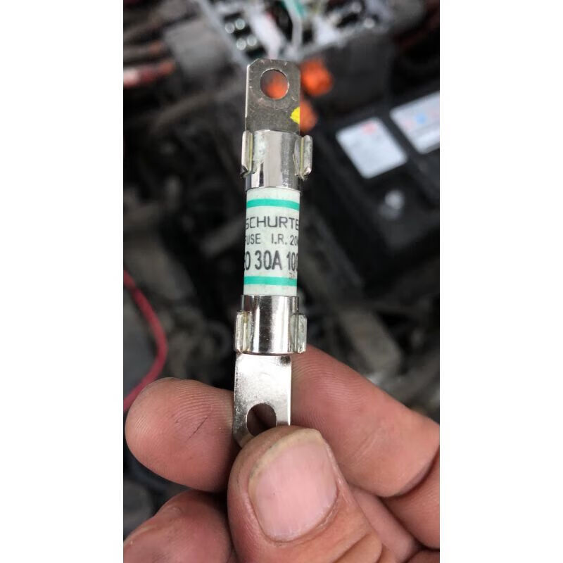 比亚迪e2压缩机保险丝rs308-pv-3el 30a aeo 30a 1000v保险丝熔芯 30a
