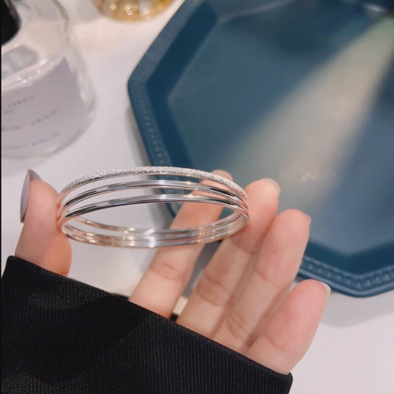 周大福钻石之心9999手镯女实心磨砂镯子三生三世手环闭口三圈中秋首饰 52圈口素圈手镯-约30g 足银