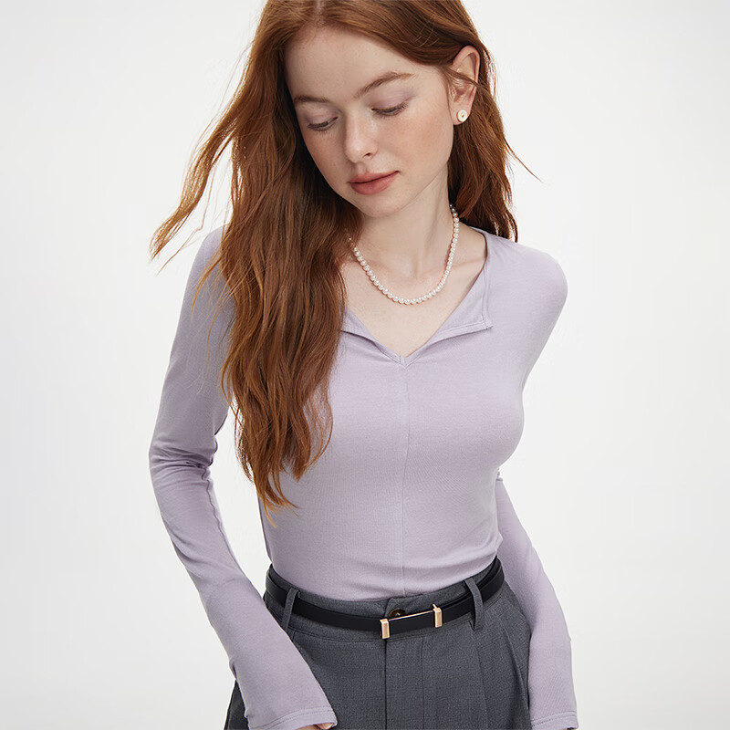 范思蓝恩秋季V领套头百搭长袖针织T恤女秋季2024新款通勤修身针织衫上衣 香芋紫 M