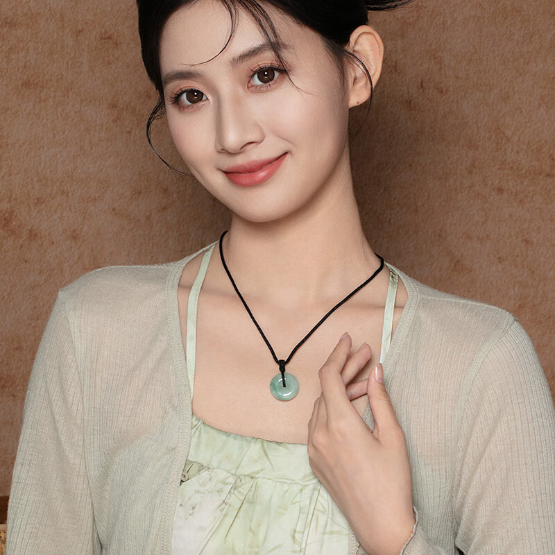 老凤祥平安扣翡翠吊坠玉坠项链男女同款送对象女友老婆圣诞节生日礼物 平安扣尺寸约24-25cm