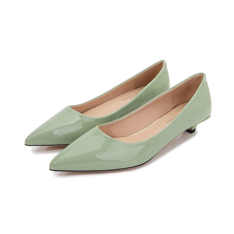 在礼30岁女人穿的气质鞋子软2024年春季新款通勤风尖头中低跟单鞋女细