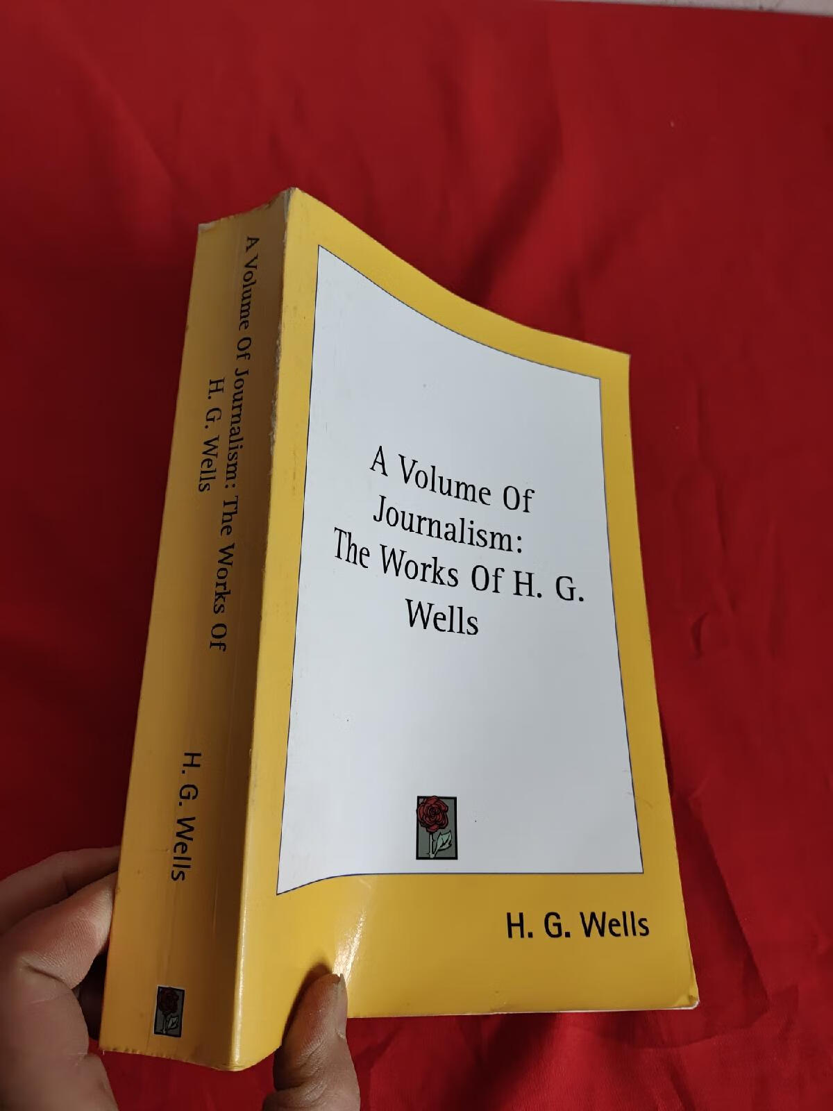 [二手9成新] a volume of journalism the works of h.g.we