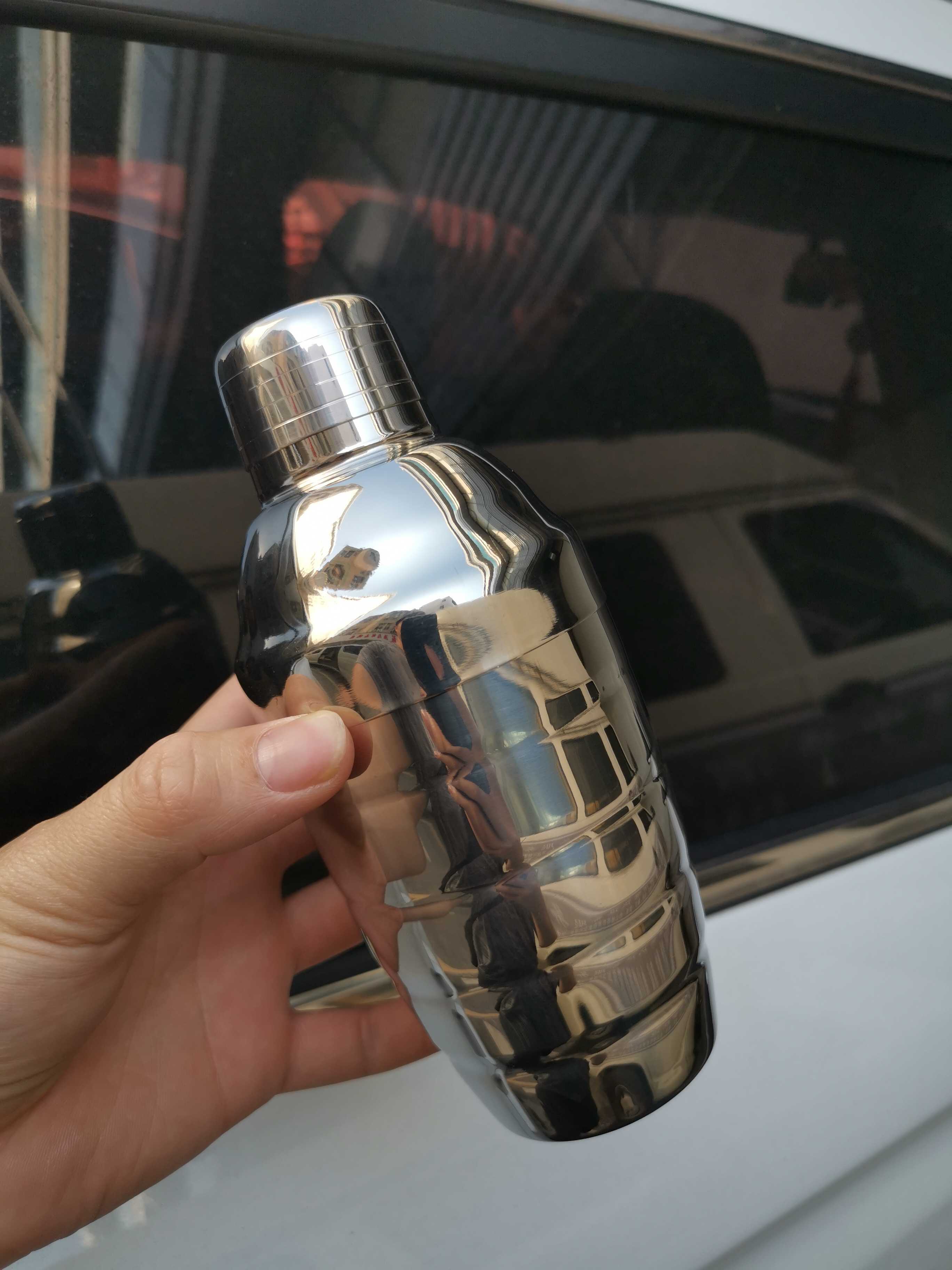 hywlkj螺纹调酒壶500ml摇酒壶不锈钢美式调酒壶分酒器500ml新款