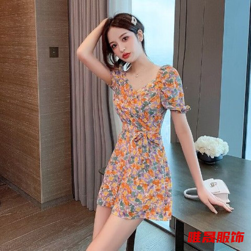 予瑾夏季新款小個子連體衣女氣質(zhì)V領(lǐng)泡泡袖碎花雪紡連身連體短褲套裝 紅色 S 160