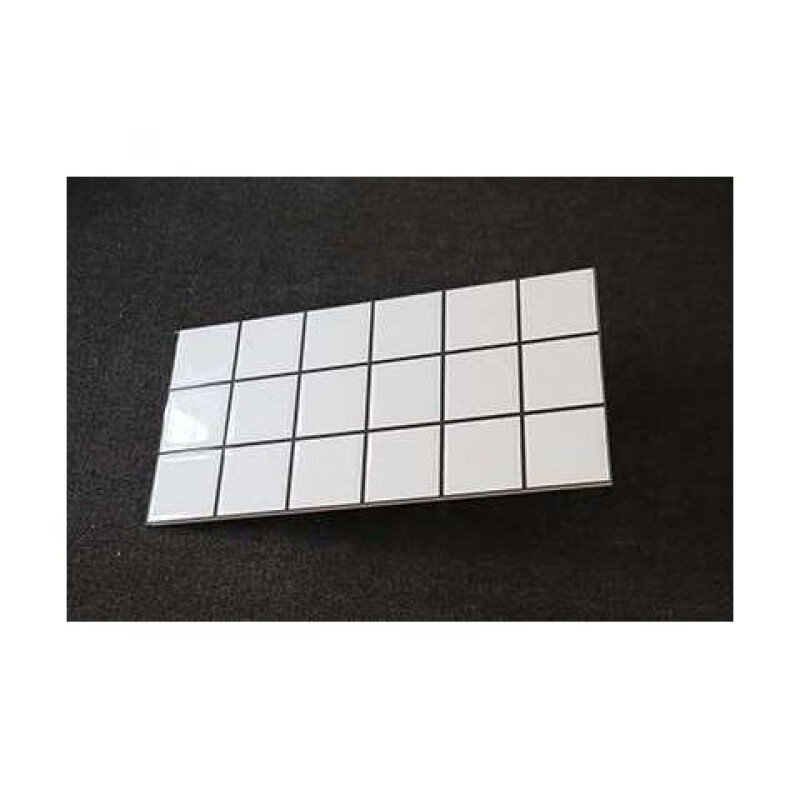 维诺亚瓷砖300X600北欧风黑白格子墙砖厨房卫生间浴室阳台小白砖格子砖 亮光凹凸面黑缝18格 300*600