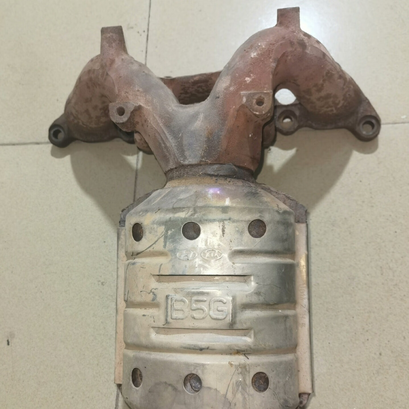 现代伊兰特起亚狮跑原厂拆车件三元催化器原装二手拆车件三元催化