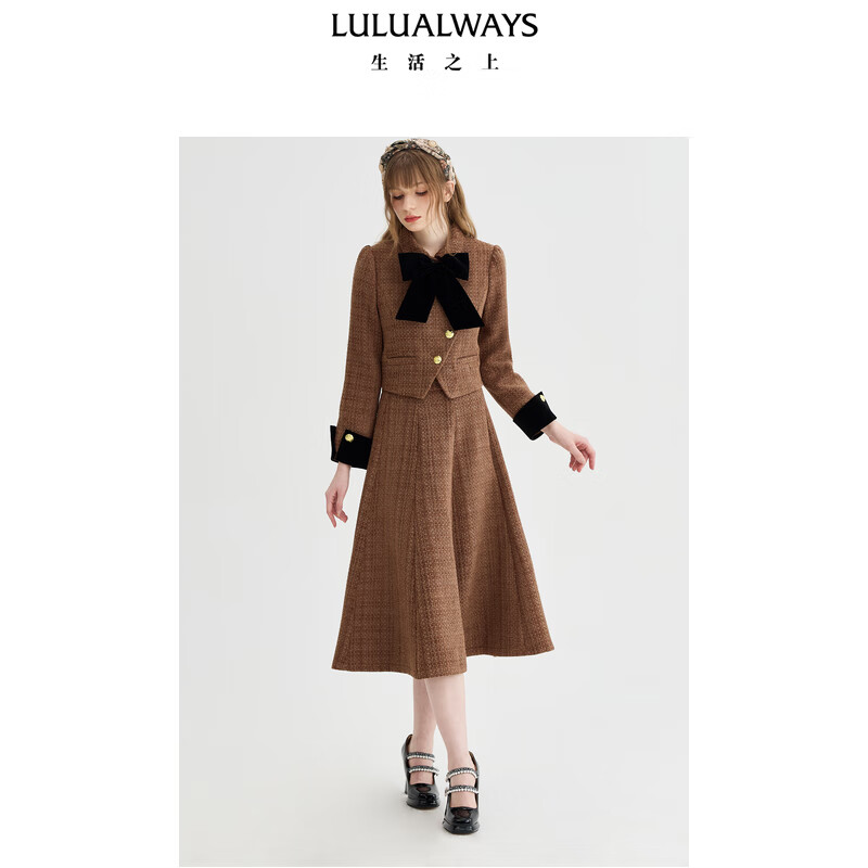 LULUALWAYS我爱露露24冬季新款优雅通勤小香风丝绒蝴蝶结短款外套 卡其色 S